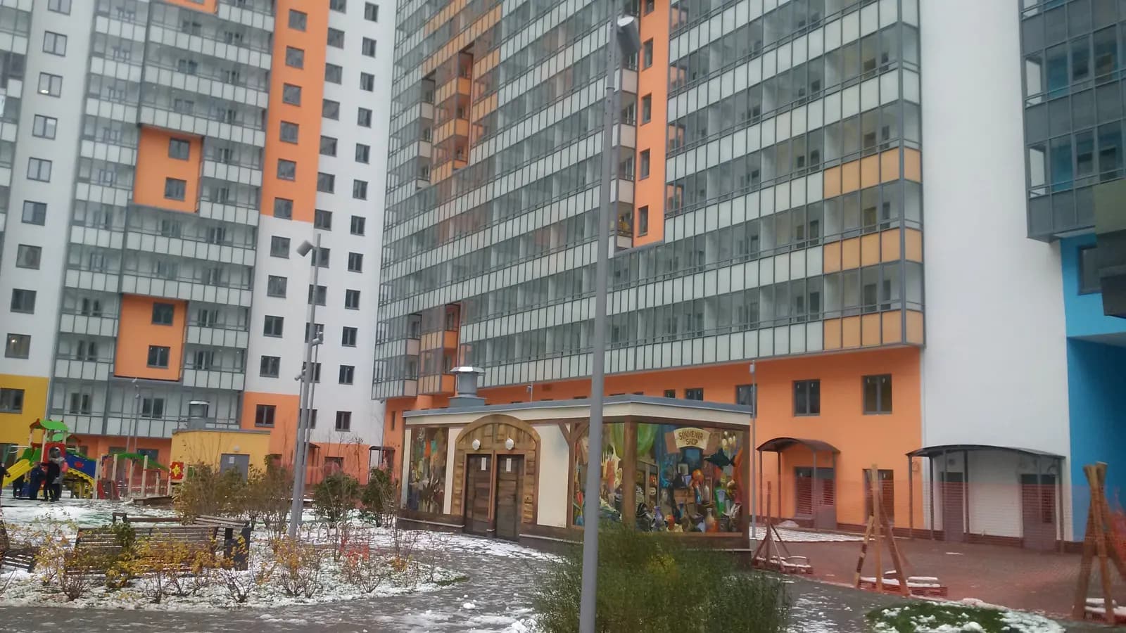 Жилой дом, Санкт-Петербург, пригородный участок 23 (Пересечение Шуваловского пр. и Парашютной улицы)(участок 1), фото 2