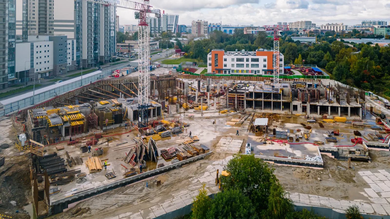Речной квартал (1: ход строительства, сентябрь 2026